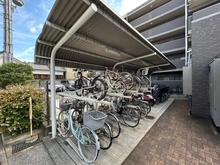 【大阪府/豊中市曽根東町】ステイツ豊中曽根東町 駐輪場