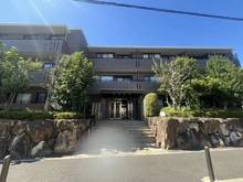 【大阪府/豊中市本町】グランステイツ豊中本町寿楽荘 エントランス