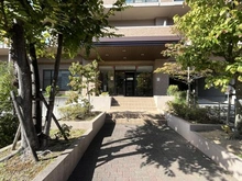 【大阪府/豊中市上新田】レジオン豊中・千里中央 アプローチ