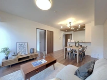 【大阪府/豊中市三和町】ロイヤルコート豊中 参番館 LDK