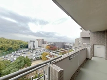 【大阪府/豊中市東泉丘】ジオ緑地公園 一番館 バルコニー：南側