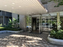 【大阪府/豊中市東泉丘】ジオ緑地公園 一番館 エントランス