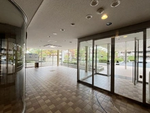 【大阪府/豊中市東泉丘】ジオ緑地公園 一番館 エントランス