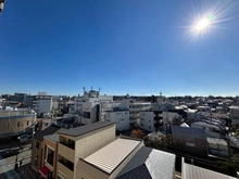 【大阪府/箕面市桜井】マストメゾン箕面桜井 眺望：最上階・南向き住戸につき、日当たり・眺望に恵まれます