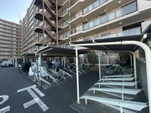 【埼玉県/狭山市入間川】コスモ狭山ロイヤルステージ 駐輪場