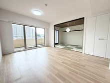 【東京都/西東京市谷戸町】コスモひばりが丘ザ・ガーデンズフォートブリリアントヒル リビング・ダイニング
