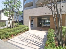 【埼玉県/新座市野火止】イニシア新座ビューステージ アプローチ