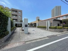 【東京都/練馬区東大泉】ギャラリーコート大泉学園ヒルズ アプローチ
