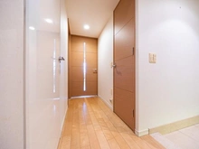 【東京都/練馬区東大泉】プラウドシティ大泉学園 玄関