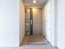 【東京都/練馬区東大泉】プラウドシティ大泉学園 玄関
