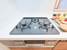 【東京都/練馬区谷原】レクセルマンション石神井公園 キッチン：三口コンロ