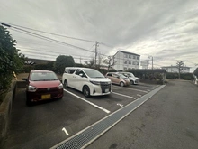 【埼玉県/入間市大字仏子】入間仏子団地 1号棟 駐車場