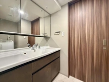 【千葉県/千葉市中央区中央】エクセレントザタワー 洗面室