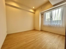 【東京都/台東区千束】クレストフォルム浅草グランステージ 洋室：約6帖