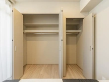 【東京都/台東区台東】グランベルセントラルステージ 収納：洋室約5.7帖内