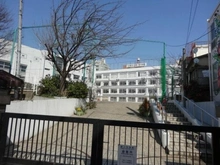 【東京都/文京区千駄木】ナイスアーバン千駄木  文京区立第八中学校（現地より約300m）