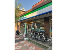 【東京都/台東区千束】サンレイ浅草 ファミリーマート　台東吉原店（現地より約88m）