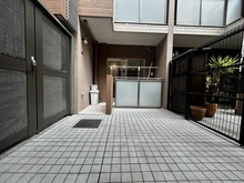 【東京都/台東区池之端】グランシーナ池之端 UENO ONSHI KOEN バルコニー