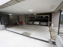 【東京都/台東区北上野】シーアイマンション上野 駐車場