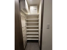 【東京都/台東区東上野】ブリリア東上野 シューズインクローゼット