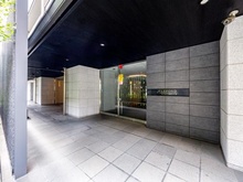 【東京都/台東区根岸】ルフォン根岸三丁目 エントランス