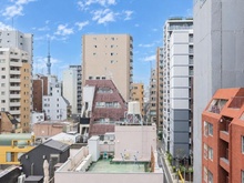 【東京都/台東区台東】オープンレジデンシア御徒町 眺望：バルコニーからスカイツリーを望めます