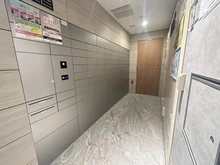 【東京都/荒川区西日暮里】イニシア日暮里 宅配BOX