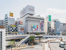 【東京都/台東区上野】クレストフォルム上野グランステージ 上野マルイ（現地より約900m）：写真中央の施設