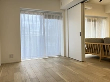 【埼玉県/さいたま市中央区新中里】ダイアパレス与野 洋室：洋室6帖：南向きのお部屋でございます