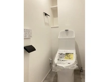 【埼玉県/さいたま市中央区新中里】ダイアパレス与野 トイレ：新規交換のトイレです