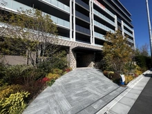 【埼玉県/蕨市中央】デュオセーヌさいたまサウス アプローチ：メインエントランス