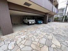 【埼玉県/さいたま市中央区上落合】ゼクシア大宮上落合 駐車場