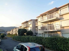 【神奈川県/秦野市鶴巻南】鶴巻ガーデンシティひかりの街　A号棟 外観