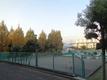 【神奈川県/秦野市鶴巻南】鶴巻ガーデンシティひかりの街　A号棟 共用施設：多目的広場・テニスコート