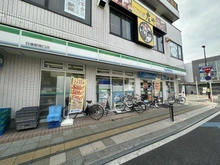 【埼玉県/さいたま市北区大成町】イニシア大宮日進 ファミリーマート日進駅南口店（現地より約500m）