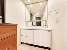 【埼玉県/さいたま市中央区円阿弥】キララガーデン　ガーデンコート 洗面室