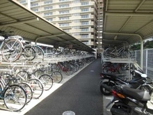 【東京都/八王子市大和田町】グランシティレイディアントアクアヴィータ 駐輪場