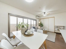 【東京都/八王子市大和田町】グランシティレイディアントアクアヴィータ リビング・ダイニング