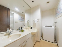 【東京都/八王子市大和田町】グランシティレイディアントアクアヴィータ 洗面所：家具調度品は価格に含まれません