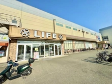 【神奈川県/鎌倉市岡本】レックスガーデン鎌倉岡本 ライフ鎌倉大船モール店（現地より約800m）