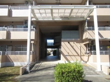 【東京都/八王子市みなみ野】ヴェルディールみなみ野東 3号棟 エントランス