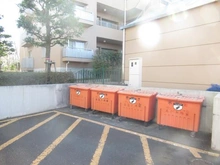 【東京都/八王子市みなみ野】ヴェルディールみなみ野東 3号棟 敷地内：ゴミ置場