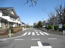 【東京都/八王子市みなみ野】ヴェルディールみなみ野東 3号棟 前面道路