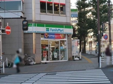 【東京都/日野市新町】イニシア日野  ファミリーマート日野駅前店（現地より約80m）