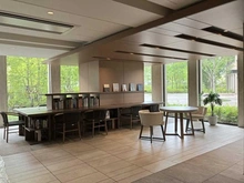 【東京都/日野市多摩平】プラウドシティ豊田多摩平の森 A棟 ロビー：B棟ロビー