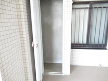 【東京都/立川市曙町】ベルシャトゥ立川 トランクルーム