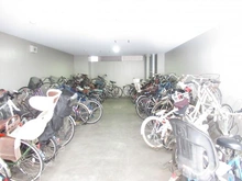 【東京都/立川市曙町】ベルシャトゥ立川 駐輪場