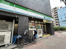 【東京都/台東区鳥越】クレヴィア新御徒町 ファミリーマート 台東三筋一丁目店（現地より約160m）
