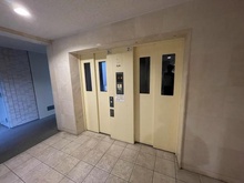 【東京都/日野市大字日野】ニューロシティ B棟 共用部：エレベーター