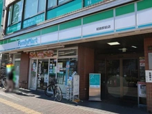 【東京都/昭島市松原町】グレイディア ファミリーマート昭島駅前店（現地より約220m）：